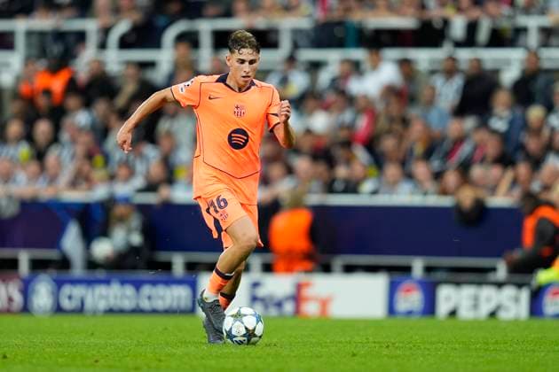 September 18, 2025, Newcastle, Newcastle, England: Fermin Lopez of FC Barcelona, Barca in action during the UEFA Champions League 2025 26 League Phase MD1 match between Newcastle United FC and FC Barcelona at St James Park on September 18, 2025 in Newcastle upon Tyne, England. Newcastle England - ZUMAa181 20250918_zaa_a181_215 Copyright: xDennisxAgyemanx