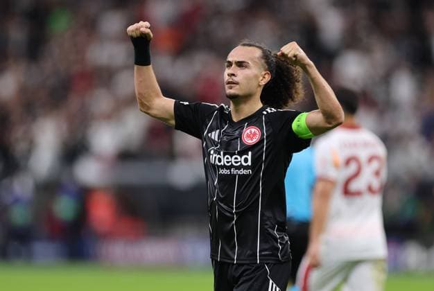 18.09.2025, Fussball UEFA Champions League, Eintracht Frankfurt - Galatasaray SK Istanbul, emonline, emspor, v.l., Arthur Theate (Eintracht Frankfurt) jubelnd bejubelt jubelt jubeln DFL DFB REGULATIONS PROHIBIT ANY USE OF PHOTOGRAPHS AS IMAGE SEQUENCES AND OR QUASI-VIDEO. xdcx Copyright: HMBxMedia Claus