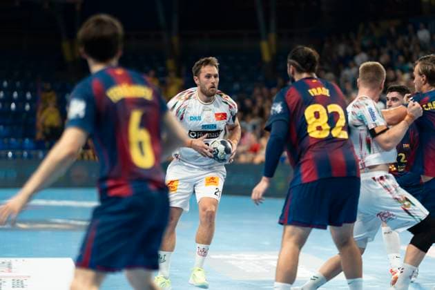 FC Barcelona, Barca v SC Magdeburg - EHF Champions League ALBIN LAGERGREN of Magdeburg plays during the EHF Champions League Group Phase 2025 2026 between FC Barcelona and SC Magdeburg at Palau Blaugrana in Barcelona, Spain, on September 18, 2025. Barcelona Spain  Copyright: xRubenxDexLaxRosax originalFilename:delarosa-ehfchamp250918_npiAC.jpg