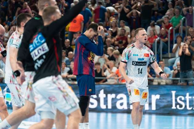 FC Barcelona, Barca v SC Magdeburg - EHF Champions League OMAR INGI MAGNUSSON of SC Magdeburg celebrates the failure of the penalty shoot by Ian Barrufet of FC Barcelona during the EHF Champions League Group Phase 2025 2026 between FC Barcelona and SC Magdeburg at Palau Blaugrana in Barcelona, Spain, on September 18, 2025. Barcelona Spain  Copyright: xRubenxDexLaxRosax originalFilename:delarosa-ehfchamp250918_npMwx.jpg