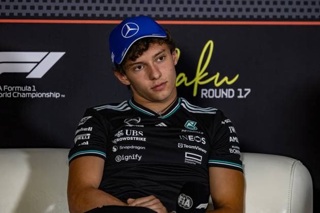 Formel 1 GP Baku Azerbaijan. Donnerstag 18.09.2025 Andrea Kimi Antonelli 12, Mercedes-AMG Petronas F1 Team in der Pressekonferenz; Formel 1 GP Baku Azerbaijan. Donnerstag 18.09.2025 Copyright: xBEAUTIFULxSPORTS Erlhofx
