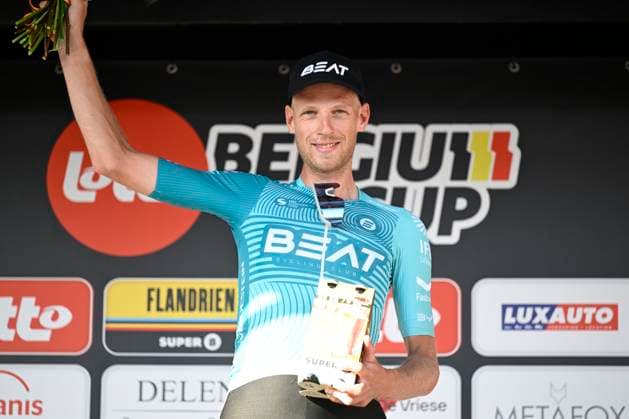 Kampioenschap van Vlaanderen 2025 Cycling Race KOOLSKAMP, BELGIUM - SEPTEMBER 19 : Tusveld Martijn (NED) of BEAT Cycling Club pictured with the combativity prize during the podium ceremony of the 109th edition of Kampioenschap van Vlaanderen an UCI Class 1.1 one day cycling road race for Men Elite of 180 km with start in Koolskamp and finish in Koolskamp on September 19, 2025 in Koolskamp, Belgium, 19 09 2025 Koolskamp Belgium  Copyright: xNicoxVereeckenx