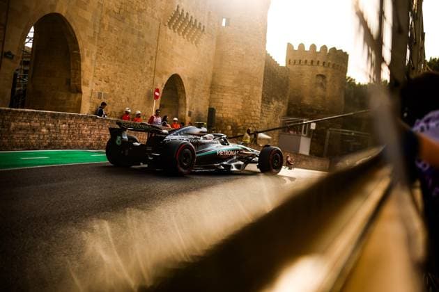 F1 - AZERBAIJAN GRAND PRIX 2025 12 KIMI ANTONELLI Andrea (ita), Mercedes AMG F1 Team W16, action during the 2025 Formula 1 Qatar Airways Azerbaijan Grand Prix, 17th round of the 2025 FIA Formula One World Championship, WM, Weltmeisterschaft from September 19 to 21, 2025 on the Baku City Circuit, in Baku, Azerbaijan - BakuAzerbaijan  Copyright: xFLORENTxGOODENx
