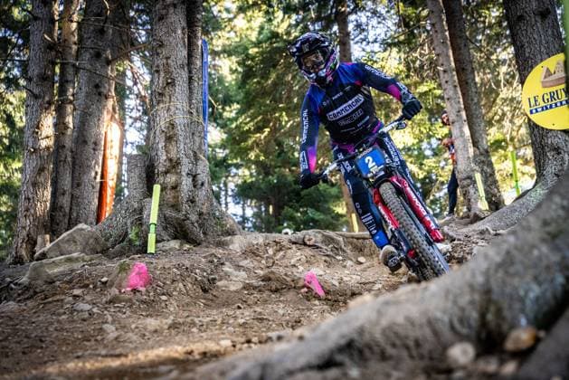 Whoop UCI Mountainbikeworldcup Downhill Lenzerheide VERGIER Loris COMMENCAL MUC-OFF BY RIDING ADDICTIONat Whoop UCI Mountainbikeworldcup Downhill Lenzerheide, 19.09.2025,in Lenzerheide,SUI Foto: Sebastian Sternemannat Whoop UCI Mountainbikeworldcup Downhill Lenzerheide, 19.09.2025,in Lenzerheide,SUI Foto: Sebastian Sternemann