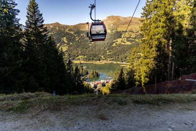 Whoop UCI Mountainbikeworldcup Downhill Lenzerheide Overview over the Heidseeat Whoop UCI Mountainbikeworldcup Downhill Lenzerheide, 19.09.2025,in Lenzerheide,SUI Foto: Sebastian Sternemannat Whoop UCI Mountainbikeworldcup Downhill Lenzerheide, 19.09.2025,in Lenzerheide,SUI Foto: Sebastian Sternemann