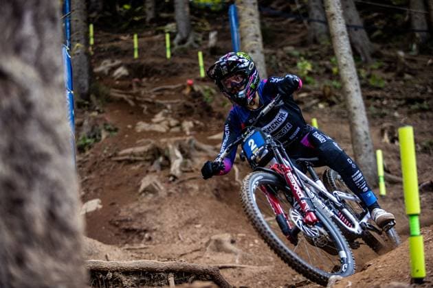 Whoop UCI Mountainbikeworldcup Downhill Lenzerheide VERGIER Loris COMMENCAL MUC-OFF BY RIDING ADDICTIONat Whoop UCI Mountainbikeworldcup Downhill Lenzerheide, 19.09.2025,in Lenzerheide,SUI Foto: Sebastian Sternemannat Whoop UCI Mountainbikeworldcup Downhill Lenzerheide, 19.09.2025,in Lenzerheide,SUI Foto: Sebastian Sternemann