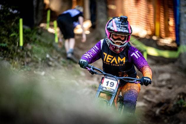 Whoop UCI Mountainbikeworldcup Downhill Lenzerheide WILSON Heather AON RACING - TOURNE CAMPERVANSat Whoop UCI Mountainbikeworldcup Downhill Lenzerheide, 19.09.2025,in Lenzerheide,SUI Foto: Sebastian Sternemannat Whoop UCI Mountainbikeworldcup Downhill Lenzerheide, 19.09.2025,in Lenzerheide,SUI Foto: Sebastian Sternemann