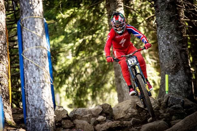 Whoop UCI Mountainbikeworldcup Downhill Lenzerheide WILLIAMS Jordan * SPECIALIZED GRAVITYat Whoop UCI Mountainbikeworldcup Downhill Lenzerheide, 19.09.2025,in Lenzerheide,SUI Foto: Sebastian Sternemannat Whoop UCI Mountainbikeworldcup Downhill Lenzerheide, 19.09.2025,in Lenzerheide,SUI Foto: Sebastian Sternemann