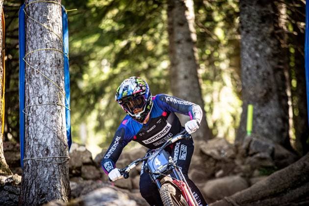 Whoop UCI Mountainbikeworldcup Downhill Lenzerheide PIERRON Amaury COMMENCAL MUC-OFF BY RIDING ADDICTIONat Whoop UCI Mountainbikeworldcup Downhill Lenzerheide, 19.09.2025,in Lenzerheide,SUI Foto: Sebastian Sternemannat Whoop UCI Mountainbikeworldcup Downhill Lenzerheide, 19.09.2025,in Lenzerheide,SUI Foto: Sebastian Sternemann