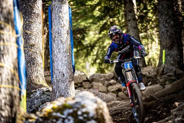 Whoop UCI Mountainbikeworldcup Downhill Lenzerheide VERGIER Loris COMMENCAL MUC-OFF BY RIDING ADDICTIONat Whoop UCI Mountainbikeworldcup Downhill Lenzerheide, 19.09.2025,in Lenzerheide,SUI Foto: Sebastian Sternemannat Whoop UCI Mountainbikeworldcup Downhill Lenzerheide, 19.09.2025,in Lenzerheide,SUI Foto: Sebastian Sternemann