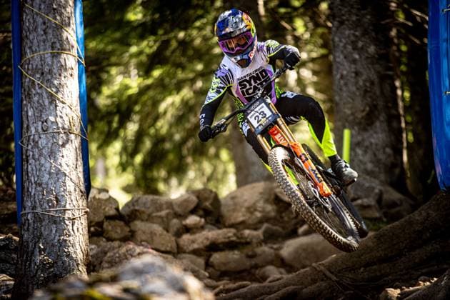 Whoop UCI Mountainbikeworldcup Downhill Lenzerheide GREENLAND Laurie SANTA CRUZ SYNDICATEat Whoop UCI Mountainbikeworldcup Downhill Lenzerheide, 19.09.2025,in Lenzerheide,SUI Foto: Sebastian Sternemannat Whoop UCI Mountainbikeworldcup Downhill Lenzerheide, 19.09.2025,in Lenzerheide,SUI Foto: Sebastian Sternemann