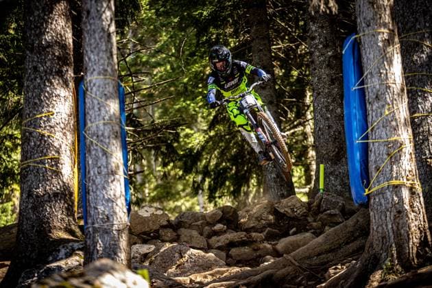 Whoop UCI Mountainbikeworldcup Downhill Lenzerheide WILSON Reece AON RACING - TOURNE CAMPERVANSat Whoop UCI Mountainbikeworldcup Downhill Lenzerheide, 19.09.2025,in Lenzerheide,SUI Foto: Sebastian Sternemannat Whoop UCI Mountainbikeworldcup Downhill Lenzerheide, 19.09.2025,in Lenzerheide,SUI Foto: Sebastian Sternemann
