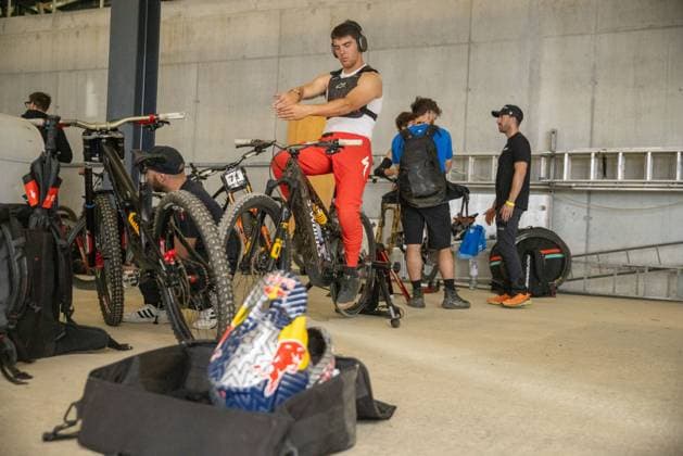 Whoop UCI Mountainbikeworldcup Downhill Lenzerheide Finn Iles at Whoop UCI Mountainbikeworldcup Downhill Lenzerheide, 19.09.2025,in Lenzerheide,SUI Foto: Sebastian Sternemannat Whoop UCI Mountainbikeworldcup Downhill Lenzerheide, 19.09.2025,in Lenzerheide,SUI Foto: Sebastian Sternemann