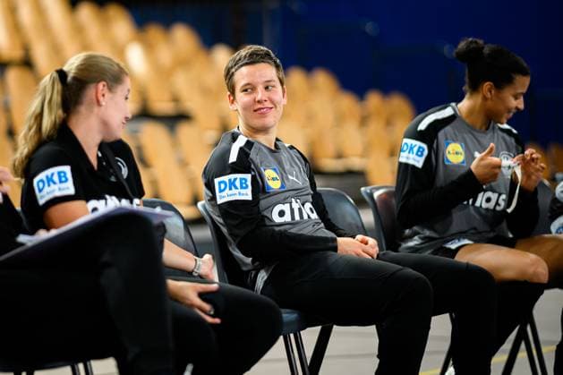 Eindhoven: Handball Frauen Laenderspiel - Niederlande - Deutschland Alina Grijseels (Deutschland) Eindhoven Niederlande
