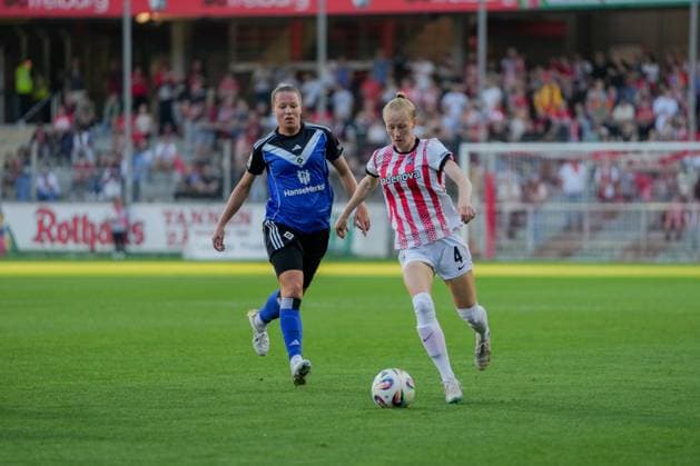 Google Pixel Frauen-Bundesliga: SC Freiburg vs. Hamburger SV, 19.09.2025 Meret Felde (SC Freiburg, 4) Google Pixel Frauen-Bundesliga: SC Freiburg vs. Hamburger SV, Dreisamstadion, 19.09.2025 DFB DFL REGULATIONS PROHIBIT ANY USE OF PHOTOGRAPHS AS IMAGE SEQUENCES AND OR QUASI-VIDEO. Copyright: xBEAUTIFULxSPORTS Boscox