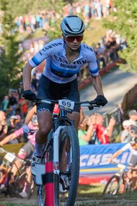 2025 WHOOP UCI Mountain Bike World Series XCC World Cup Women Elite, Lenzerheide, Schweiz Lenzerheide, Schweiz. 19. September 2025. Jenny Rissveds (Canyon Cllctv Xco) während des Cross Country Short Track der Damen Elite an den WHOOP UCI Mountain Bike World Series 2025 in Lenzerheide.