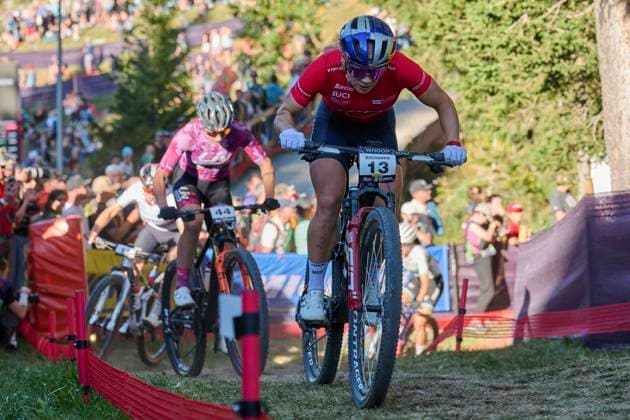 2025 WHOOP UCI Mountain Bike World Series XCC World Cup Women Elite, Lenzerheide, Schweiz Lenzerheide, Schweiz. 19. September 2025. Evie Richards (Trek Factory Racing - Pirelli) während des Cross Country Short Track der Damen Elite an den WHOOP UCI Mountain Bike World Series 2025 in Lenzerheide.