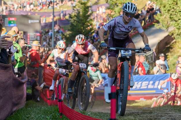 2025 WHOOP UCI Mountain Bike World Series XCC World Cup Women Elite, Lenzerheide, Schweiz Lenzerheide, Schweiz. 19. September 2025. Chiara Teocchi während des Cross Country Short Track der Damen Elite an den WHOOP UCI Mountain Bike World Series 2025 in Lenzerheide.