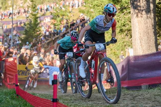 2025 WHOOP UCI Mountain Bike World Series XCC World Cup Women Elite, Lenzerheide, Schweiz Lenzerheide, Schweiz. 19. September 2025. Jolanda Neff (Cannondale Factory Racing) während des Cross Country Short Track der Damen Elite an den WHOOP UCI Mountain Bike World Series 2025 in Lenzerheide.