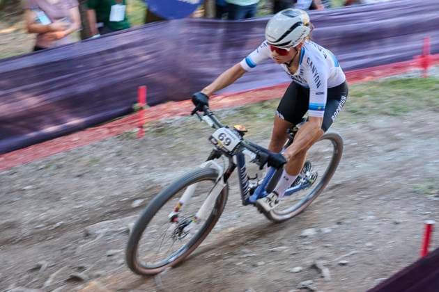 2025 WHOOP UCI Mountain Bike World Series XCC World Cup Women Elite, Lenzerheide, Schweiz Lenzerheide, Schweiz. 19. September 2025. Jenny Rissveds (Canyon Cllctv Xco) während des Cross Country Short Track der Damen Elite an den WHOOP UCI Mountain Bike World Series 2025 in Lenzerheide.