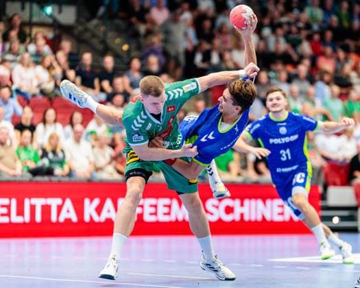 v.l. Karolis Antanavicius (GWD Minden, 08), Julian Koester (VfL Gummersbach, 07) im Zweikampf GER, GWD Minden vs. VfL Gummersbach, Handball, 1. Bundesliga, 5. Spieltag, Spielzeit 2025 2026, 19.09.2025 GER, GWD Minden vs. VfL Gummersbach, Handball, 1. Bundesliga, 5. Spieltag, Spielzeit 2025 2026, 19.09.2025 Luebbecke Copyright: xEibner-Pressefoto JanxRollingerx EP_JSK