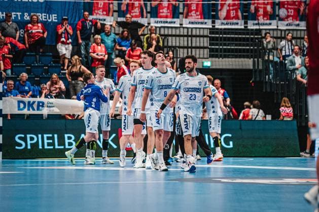 HBL: HSV Hamburg vs. TBV Lemgo Lippe, 19.09.25 TBV Lemgo Lippe jubelt; HBL: HSV Hamburg vs. TBV Lemgo Lippe am 19.09.2025 in der Sporthalle Hamburg, Hamburg Copyright: xBEAUTIFULxSPORTS Tonhäuserx