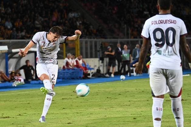 CALCIO - Serie A - US Lecce vs Cagliari Calcio Marco Palestra (Cagliari Calcio) in action during US Lecce vs Cagliari Calcio, Italian soccer Serie A match in Lecce, Italy, September 19 2025 Lecce Italy  Copyright: xIPAxSport ABACAx