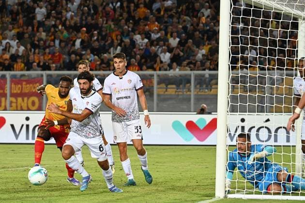 CALCIO - Serie A - US Lecce vs Cagliari Calcio Sebastiano Luperto (Cagliari Calcio) in action during US Lecce vs Cagliari Calcio, Italian soccer Serie A match in Lecce, Italy, September 19 2025 Lecce Italy  Copyright: xIPAxSport ABACAx