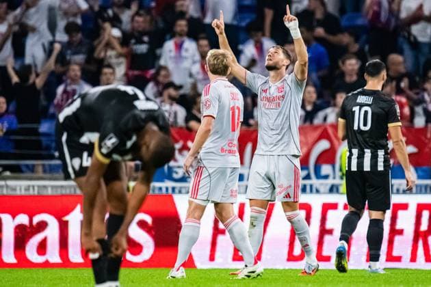 FOOTBALL : Olympique Lyonnais vs SCO Angers - Ligue 1 - JournÃ e 5 - 19 09 2025 Joie des joueurs Lyonnais apres le coup de sifflet final LyonFrance  Copyright: xBaptistexAutissierx