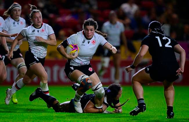 New Zealand v Canada, Bristol, UK - 19 Sept 2025 Fabiola Forteza of Canada on the break during the Women s Rugby World Cup 2025 Semi-final match between New Zealand and Canada at Ashton Gate Stadium, Bristol, England United Kingdom on September 19, 2025 in Exeter, England. (Photo by Phil Mingo PPAUK) Bristol Ashton Gate Stadium GBR Copyright: xPhilxMingo PPAUKx PPA-215288
