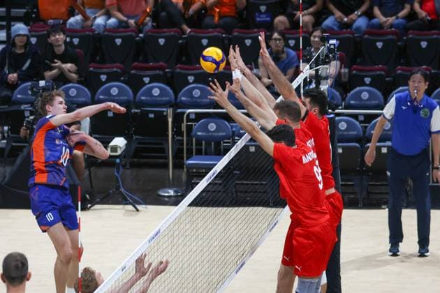 Turkiye v The Netherlands - Men s Volleyball World Championship, WM, Weltmeisterschaft 2025 METRO MANILA, PHILIPPINES - SEPTEMBER 20: Players of Turkiye during the round of 16 match between Turkiye and the Netherlands, in the FIVBVolleyball Men s World Championship, at the Mall of Asia Arena, in Pasay City, Metro Manila, Philippines, on September 20, 2025. Daniel Ceng Anadolu Manila Philippines. Editorial use only. Please get in touch for any other usage. Copyright: x2025xAnadoluxDanielxCengx