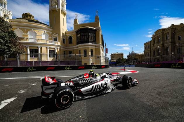 F1 - AZERBAIJAN GRAND PRIX 2025 87 BEARMAN Ollie Oliver (gbr), Haas F1 Team VF-25 Ferrari, action during the 2025 Formula 1 Qatar Airways Azerbaijan Grand Prix, 17th round of the 2025 FIA Formula One World Championship, WM, Weltmeisterschaft from September 19 to 21, 2025 on the Baku City Circuit, in Baku, Azerbaijan - BakuAzerbaijan  Copyright: xFLORENTxGOODENx