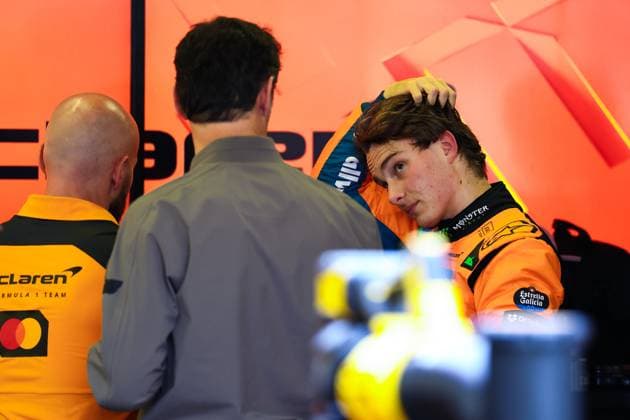 F1 - AZERBAIJAN GRAND PRIX 2025 PIASTRI Oscar (aus), McLaren F1 Team MCL39, portrait during the 2025 Formula 1 Qatar Airways Azerbaijan Grand Prix, 17th round of the 2025 FIA Formula One World Championship, WM, Weltmeisterschaft from September 19 to 21, 2025 on the Baku City Circuit, in Baku, Azerbaijan - BakuAzerbaijan  Copyright: xEricxAlonsox