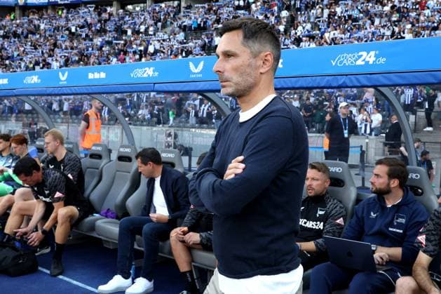 DEU, DFL, 2. FBL, Hertha BSC vs. Paderborn, 20.09.2025, Berliner Olympiastadion, Berlin, DEU, DFL, 2. FBL, Hertha BSC vs. Paderborn, im Bild Cheftrainer Stefan Leitl (Hertha BSC Berlin) DFL - regulations prohibit any use of Photographs as image sequences and or quasi-video