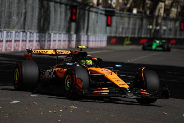 F1 - AZERBAIJAN GRAND PRIX 2025 04 NORRIS Lando (gbr), McLaren F1 Team MCL39, action during the 2025 Formula 1 Qatar Airways Azerbaijan Grand Prix, 17th round of the 2025 FIA Formula One World Championship, WM, Weltmeisterschaft from September 19 to 21, 2025 on the Baku City Circuit, in Baku, Azerbaijan - BakuAzerbaijan  Copyright: xANTONINxVINCENTx