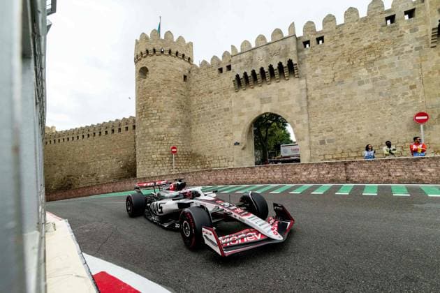 F1 - AZERBAIJAN GRAND PRIX 2025 31 OCON Esteban (fra), Haas F1 Team VF-25 Ferrari, action during the 2025 Formula 1 Qatar Airways Azerbaijan Grand Prix, 17th round of the 2025 FIA Formula One World Championship, WM, Weltmeisterschaft from September 19 to 21, 2025 on the Baku City Circuit, in Baku, Azerbaijan - BakuAzerbaijan  Copyright: xALBERTOxVIMERCATIx