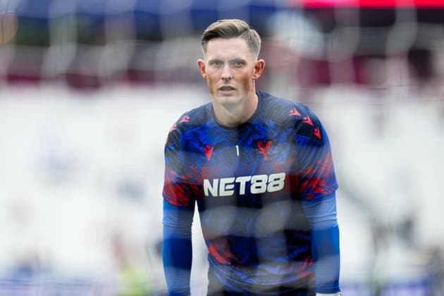 Premier League West Ham United v Crystal Palace Dean Henderson of Crystal Palace watching on during warm up ahead of the Premier League match West Ham United vs Crystal Palace at London Stadium, London, United Kingdom, 20th September 2025 (Photo by Harvey Murphy News Images) Copyright: xHarveyxMurphy NewsxImagesx