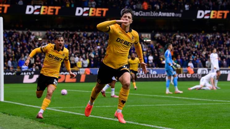 Wolverhampton Wanderers v Leeds United, Wolverhampton, UK - 20 Sep 2025 Goal celebrations for Ladislav Krejci of Wolverhampton Wanderers during the Premier League Match between Wolverhampton Wanderers and Leeds United at Molineux, Wolverhampton, on 20 September 2025. Wolverhampton Molineux Warwickshire England Copyright: xTomxSandberg PPAUKx PPA-215625