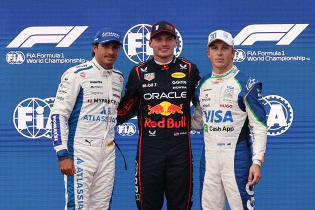 F1 Grand Prix Of Azerbaijan 2025 Qualifying Carlos Sainz of Williams, Max Verstappen of Red Bull Racing and Liam Lawson of Racing Bulls after the qualifying ahead of the Formula 1 Grand Prix of Azerbaijan at Baku City Circuit in Baku, Azerbaijan on September 20, 2025. Baku Azerbaijan  Copyright: xJakubxPorzyckix originalFilename:porzycki-f1grandp250920_npS6F.jpg