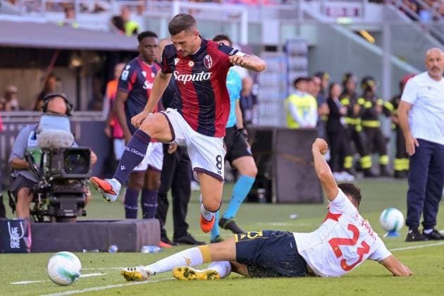 Bologna s Remo Freuler portrait in action during Bologna FC vs Genoa CFC, Italian soccer Serie A match in Bologna, Italy, September 20 2025  Copyright: xAlessioxMarini IPAxSportx xipa-agency.netx xx IPA_65345135 IPA_Agency_IPA65345135