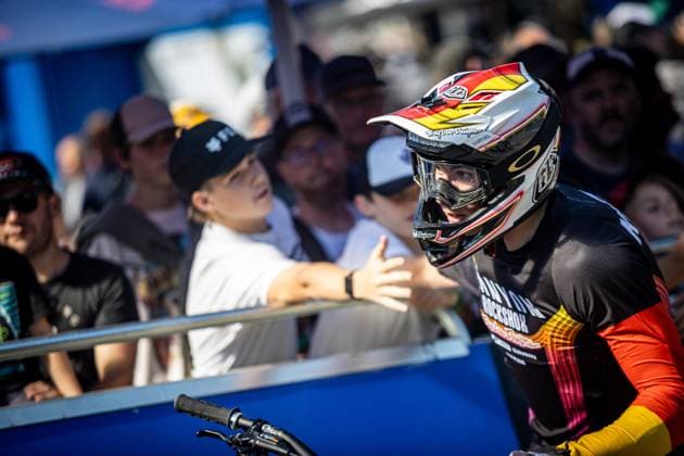 Whoop UCI Mountainbikeworldcup Downhill Lenzerheide KIEFER Henri * CANYON CLLCTV FACTORY TEAMat Whoop UCI Mountainbikeworldcup Downhill Lenzerheide, 20.09.2025,in Lenzerheide,SUI Foto: Sebastian Sternemann
