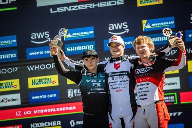 Whoop UCI Mountainbikeworldcup Downhill Lenzerheide WAITE Tyler VERMETTE Asa CLARK Oli at Whoop UCI Mountainbikeworldcup Downhill Lenzerheide, 20.09.2025,in Lenzerheide,SUI Foto: Sebastian Sternemann