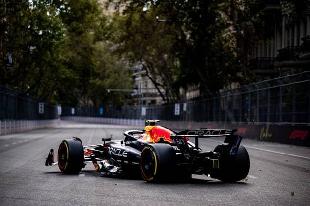 F1 - AZERBAIJAN GRAND PRIX 2025 22 TSUNODA Yuki (jap), Red Bull Racing RB21, action during the 2025 Formula 1 Qatar Airways Azerbaijan Grand Prix, 17th round of the 2025 FIA Formula One World Championship, WM, Weltmeisterschaft from September 19 to 21, 2025 on the Baku City Circuit, in Baku, Azerbaijan - BakuAzerbaijan  Copyright: xALBERTOxVIMERCATIx