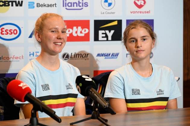 UCI 2025 Road World Championship, WM, Weltmeisterschaft Kigali 20 09 2025 - media activities KIGALI, RWANDA - SEPTEMBER 20 : De Schepper Lore (BEL) BEL of AG Insurance - Soudal Team and Moors Fleur (BEL) of Lidl - Trek pictured during a press conference, PK, Pressekonferenz at the 92nd edition of the UCI Road World Championships on September 20, 2025 in Kigali, Rwanda, 20 09 2025 Kigali Rwanda  Copyright: xJanxDexMeuleneirx