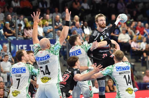 20.09.2025 - Handball - 1. Bundesliga DAIKIN HBL - Saison 2024 2025 - 5. Spieltag: HC Erlangen Metropolregion Nürnberg HCE - SC Magdeburg - OGo - xogox - Antonio Metzner (27, HC Erlangen HCE )