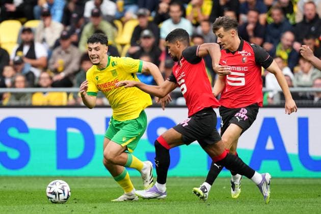 FC Nantes v Stade Rennais FC - Ligue 1 McDonald s 2025 2026 10 Matthis ABLINE (fcn) - 10 Ludovic BLAS (srfc) - 24 Anthony ROUAULT (srfc) during the Ligue 1 McDonald s match between Nantes and Rennes at Stade de la Beaujoire on September 20, 2025 in Nantes, France. Nantes France  Copyright: xFEPx 776348133