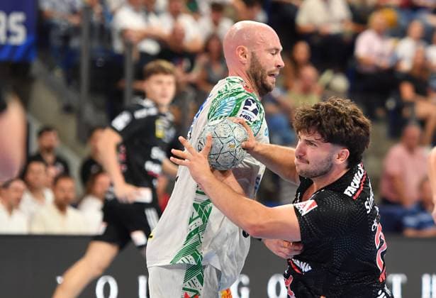20.09.2025 - Handball - 1. Bundesliga DAIKIN HBL - Saison 2024 2025 - 5. Spieltag: HC Erlangen Metropolregion Nürnberg HCE - SC Magdeburg - OGo - xogox - Hans Lukas Willax (24, HC Erlangen HCE )
