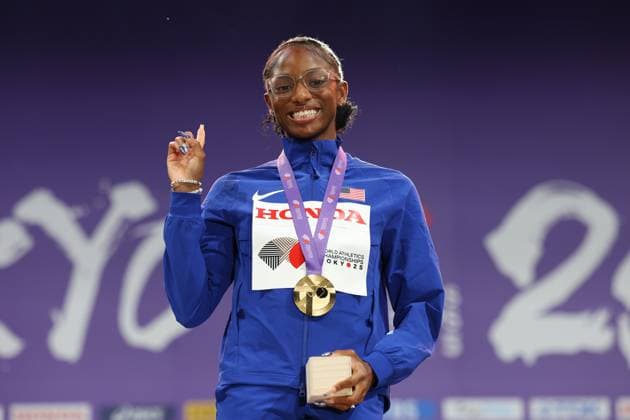 September 20, 2025, Tokyo, Japan: MELISSA JEFFERSON-WOODEN of USA celebrates with her Gold Medal in the Women s 200m Medal Ceremony at the Tokyo 2025 World Athletics Championships in Tokyo, Japan. Shinjuku Japan - ZUMAt 20250920_jkc_c179_001 Copyright: xMickaelxChavetx