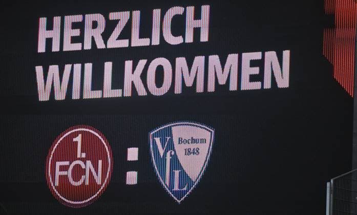20.09.2025 - Fussball - Saison 2025 2026 - 2. Fussball - Bundesliga - 06. Spieltag: 1. FC Nürnberg FCN ( Club ) - VfL Bochum - Sportfoto Zink - xwoxzix - DFL regulations prohibit any use of photographs as image sequences and or quasi-video - only for editorial use - Impression - Anzeigetafel - Herzlich Willkommen