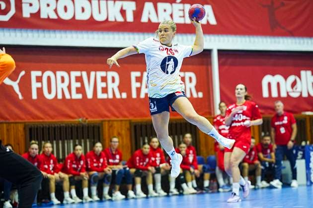 Women s Handball World Cup Qualifiers Croatia Norway Cheb, Czech Republic 20250920 Norway s Emilie Hovden the friendly match in women s handball between Croatia and Norway in Sports hall TJ Lokomotiva Photo Terje Pedersen NTB Cheb Czech Republic EDITORIAL USE ONLY RESTRICTED USE FOR BETTING COMPANIES  Copyright: xTerjexPedersenx xNTBx